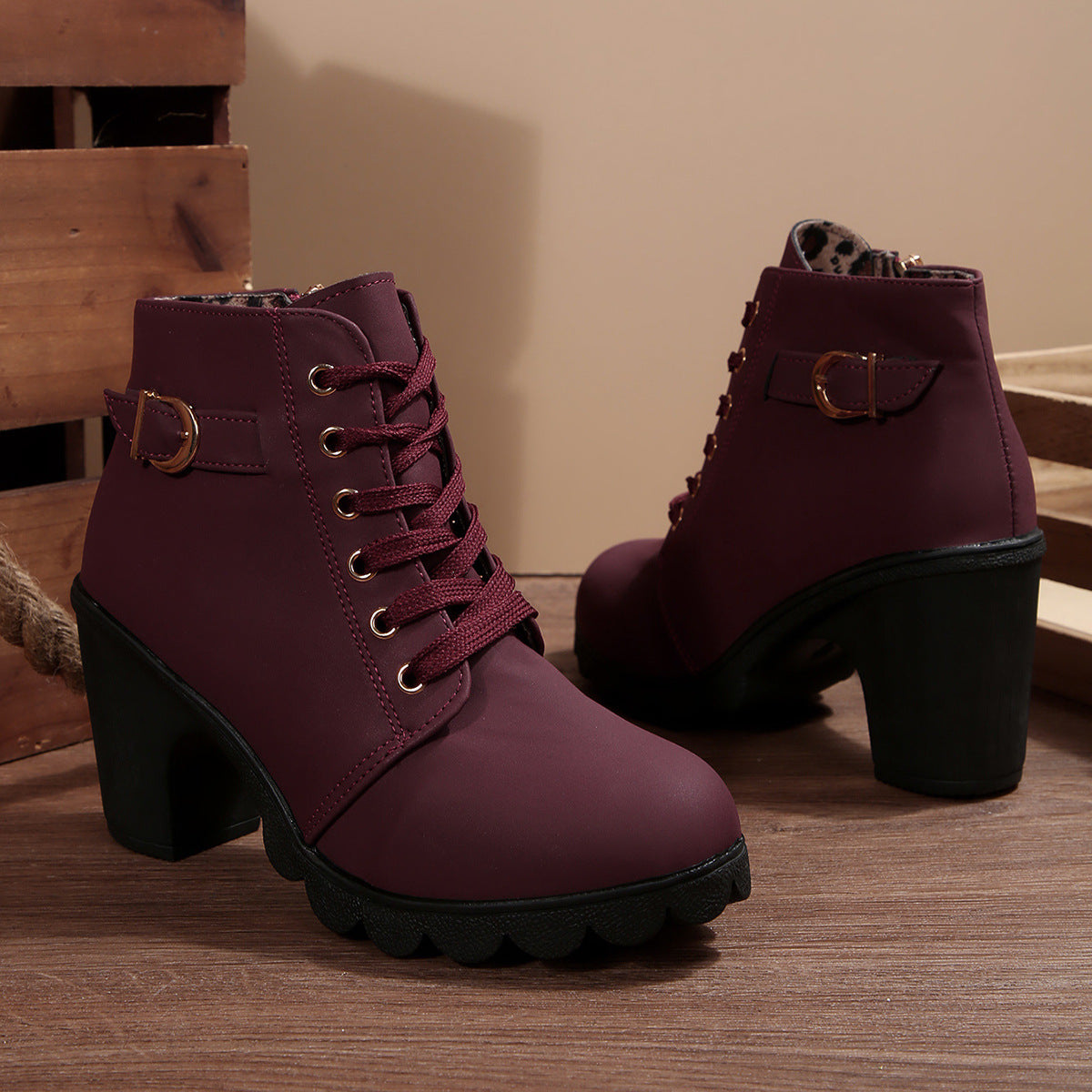 Botines de Tacón con Hebillas y Cremallera Lateral