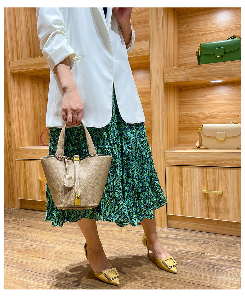 Amelia | Bolso Bucket de Diseño Elegante y Versátil