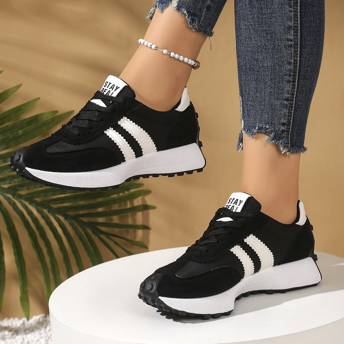 Aroa | Zapatillas Cómodas de Estilo Retro