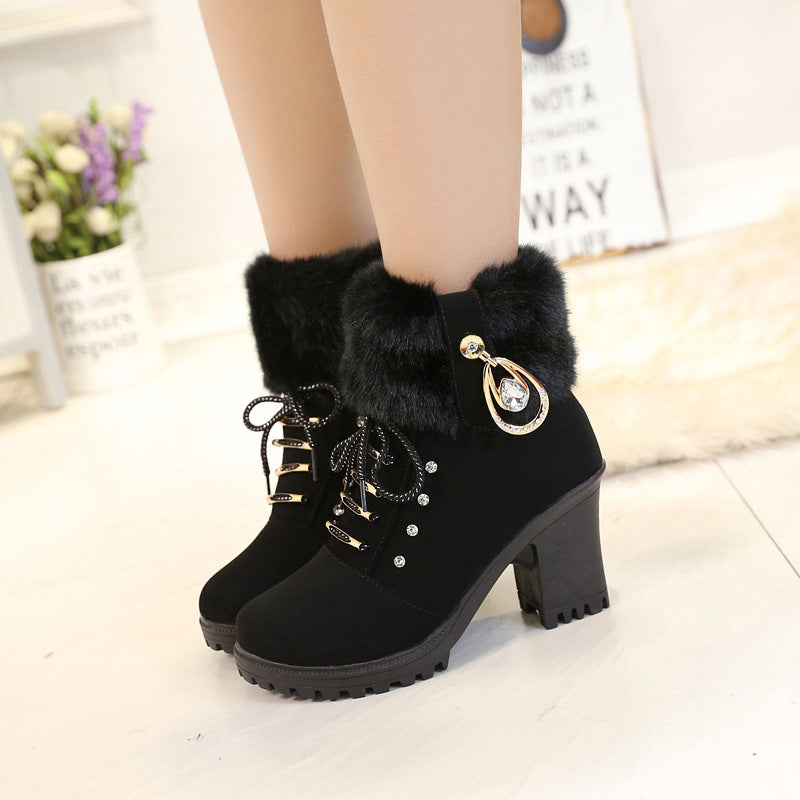 Nuria | Botas Elegantes con Puño de Punto y Detalles de Pedrería