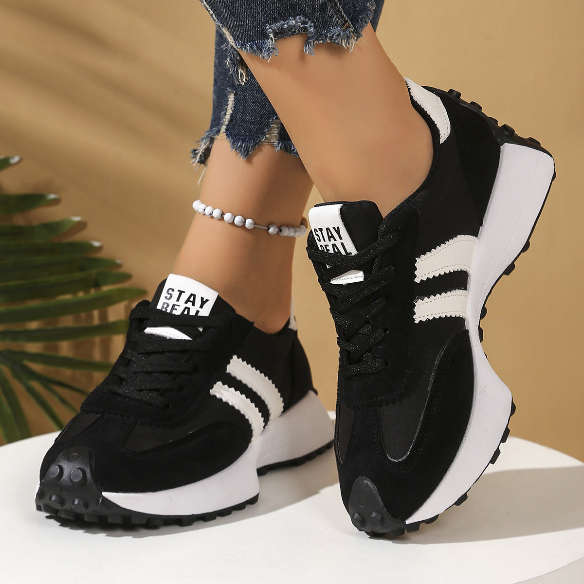 Aroa | Zapatillas Cómodas de Estilo Retro