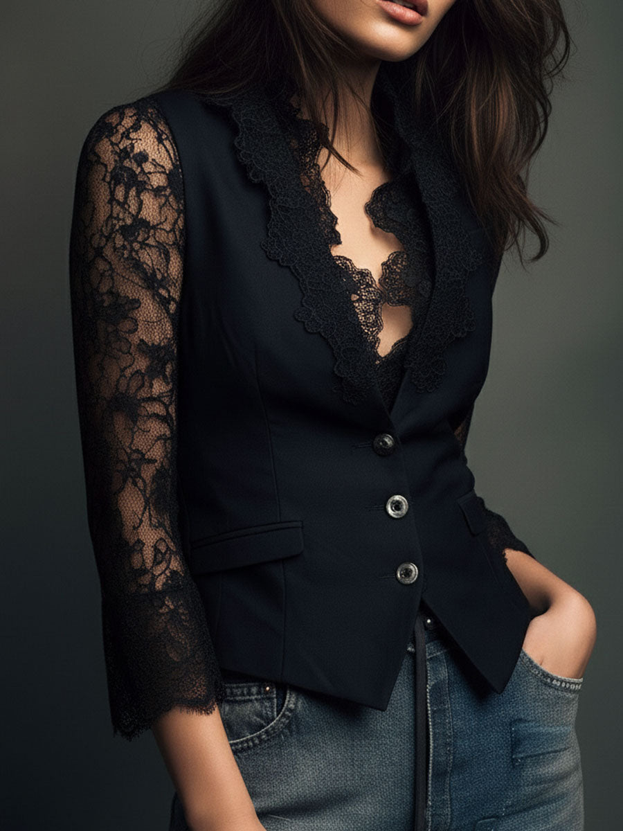 Claudia | Blazer Negro Elegante con Mangas de Encaje