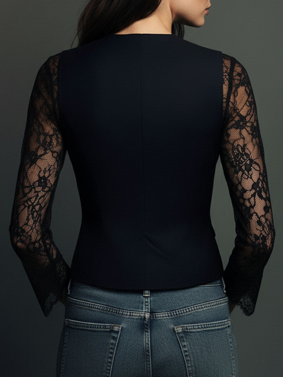 Claudia | Blazer Negro Elegante con Mangas de Encaje