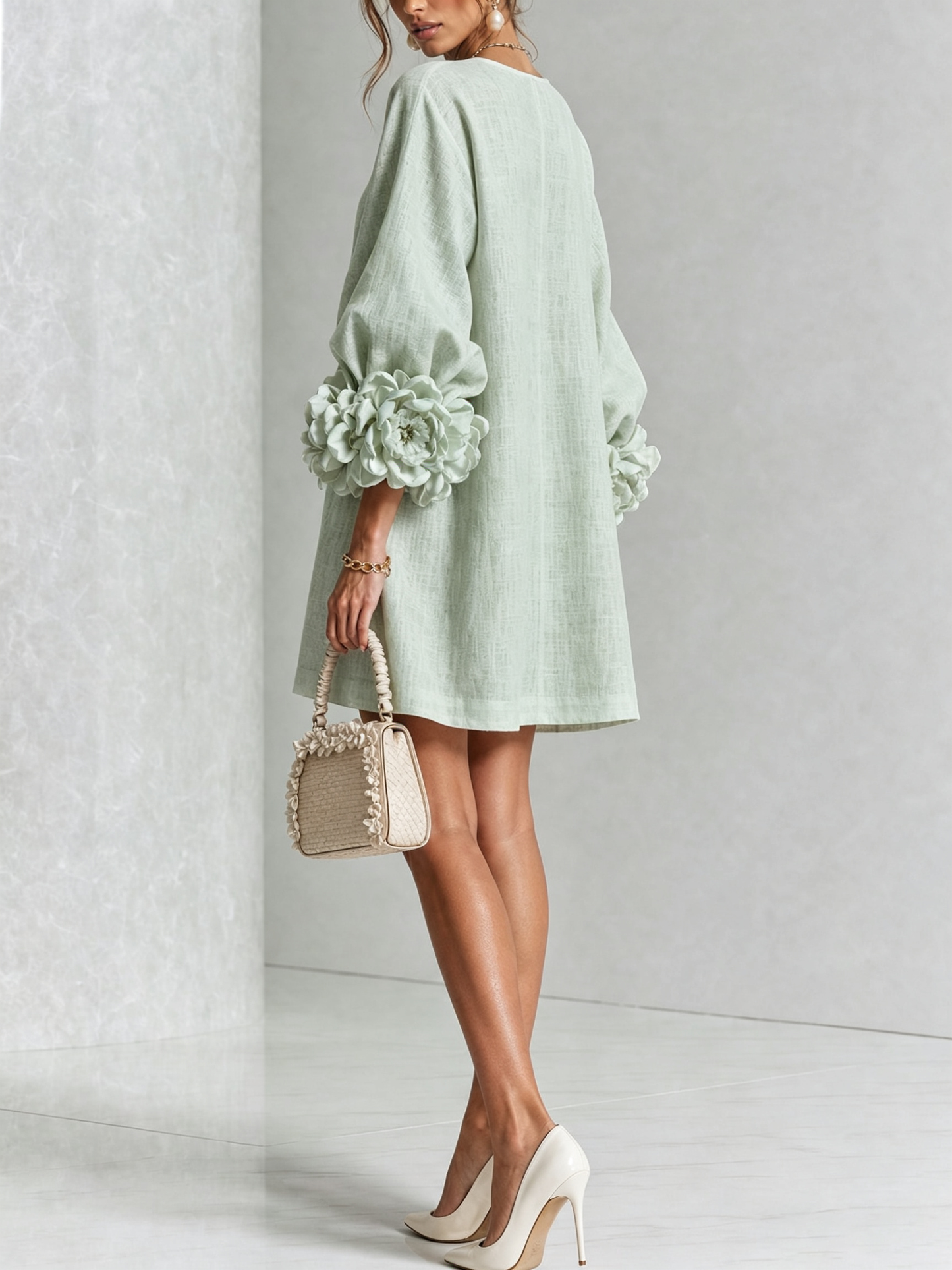 Carla | Vestido Corto Floral Blanco con Botones