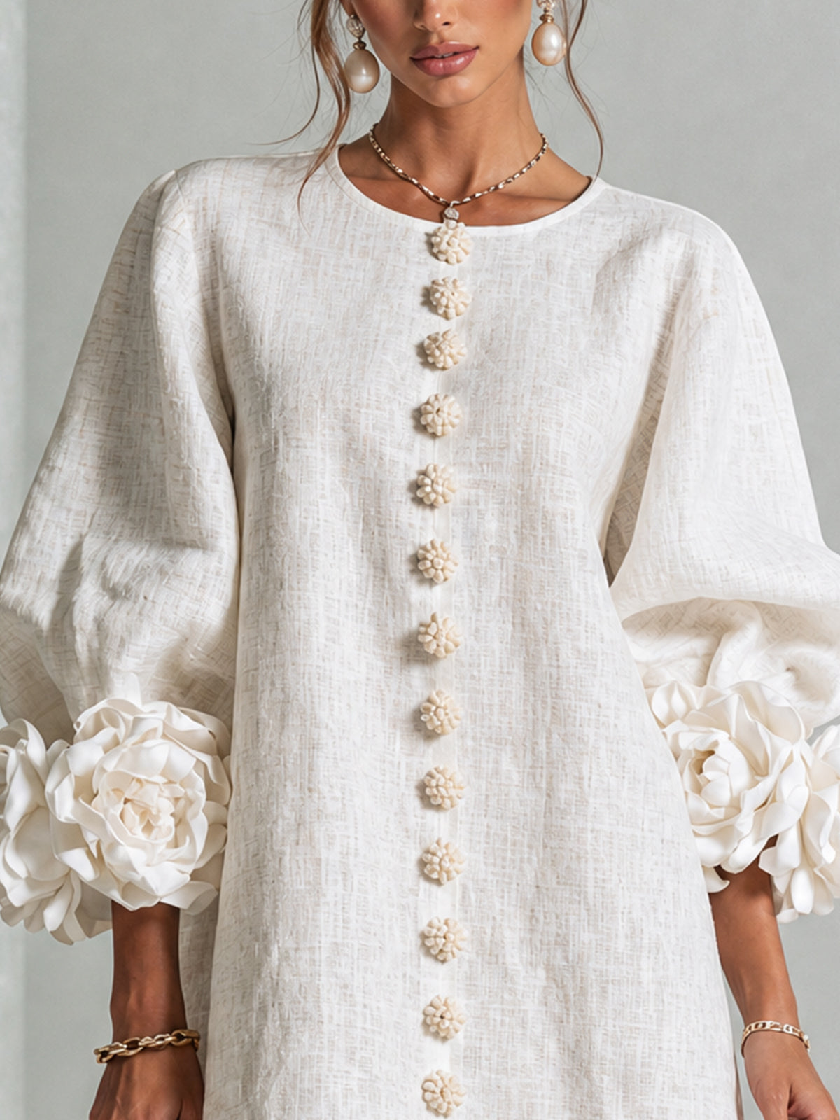 Carla | Vestido Corto Floral Blanco con Botones